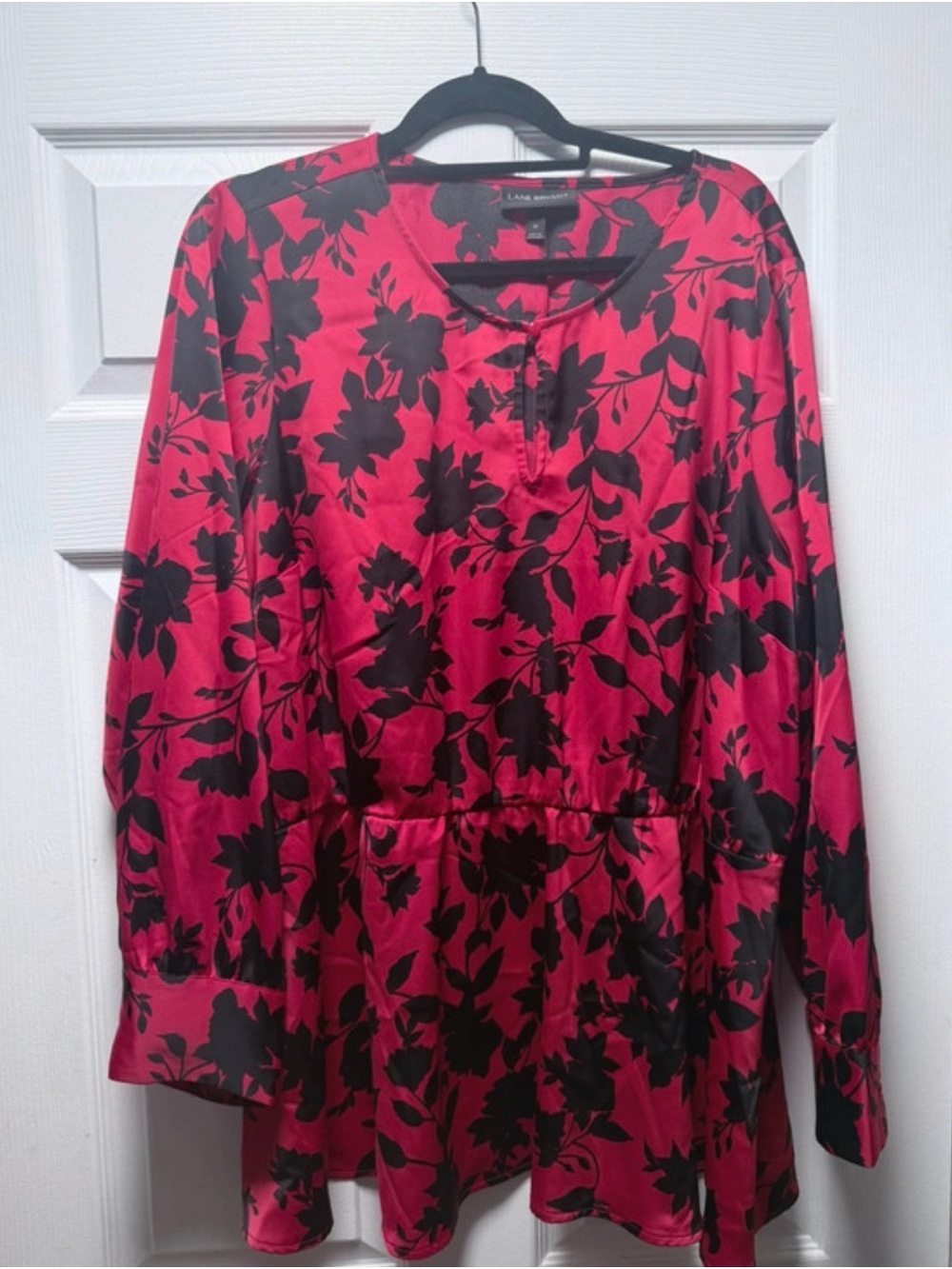 Lane Bryant Red & Black Peplum Floral Top - size 24